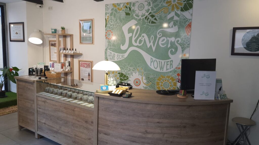 CBD Cannes - Magasin Flowers Power CBD Shop (06)